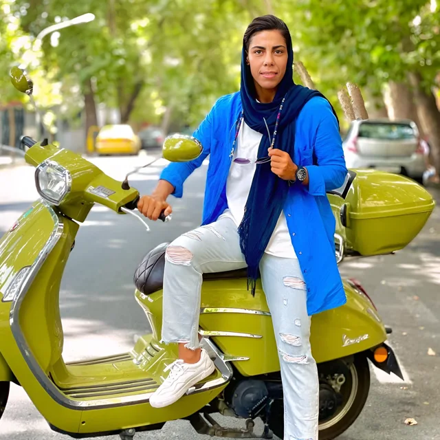 فرزانه توسلی