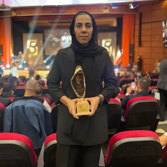 فرزانه توسلی