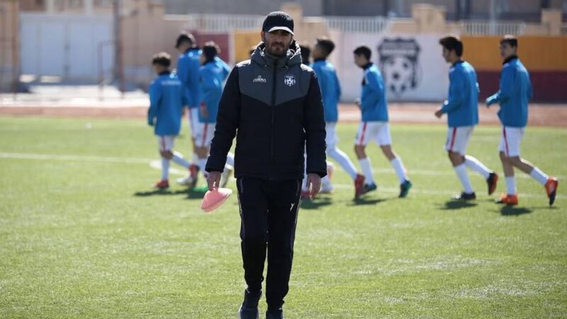 مربی ایرانی که با پاری‌سن‌ژرمن و منچسترسیتی رقابت می‌کند!