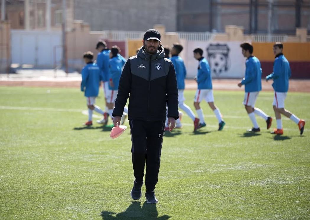 مربی ایرانی که با پاری‌سن‌ژرمن و منچسترسیتی رقابت می‌کند!