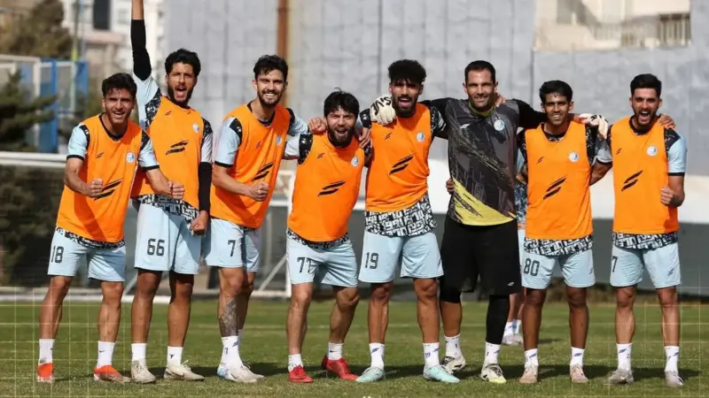 پوستر بازی حذفی استقلال برابر پادیاب + عکس