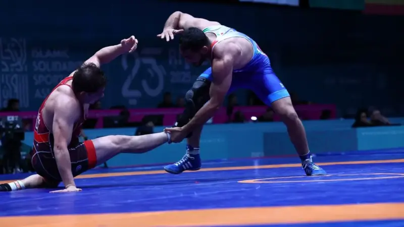 امیر علی آذرپیرا سومین فینالیست کشتی آزاد 