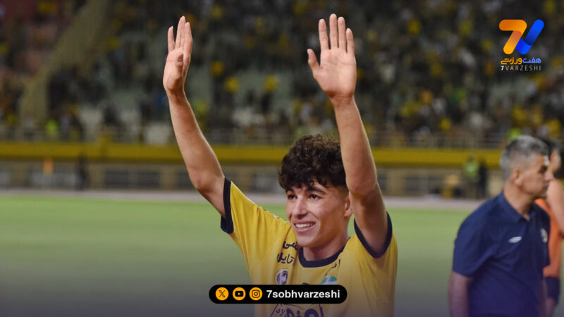 بحران مصدومیت در سپاهان؛ آریا شفیع‌دوست با برانکارد از زمین خارج شد!