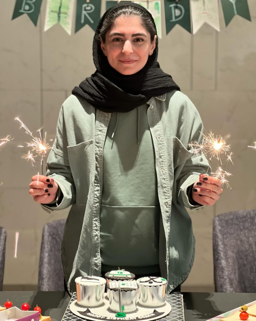 اعظمالسادات سنایی