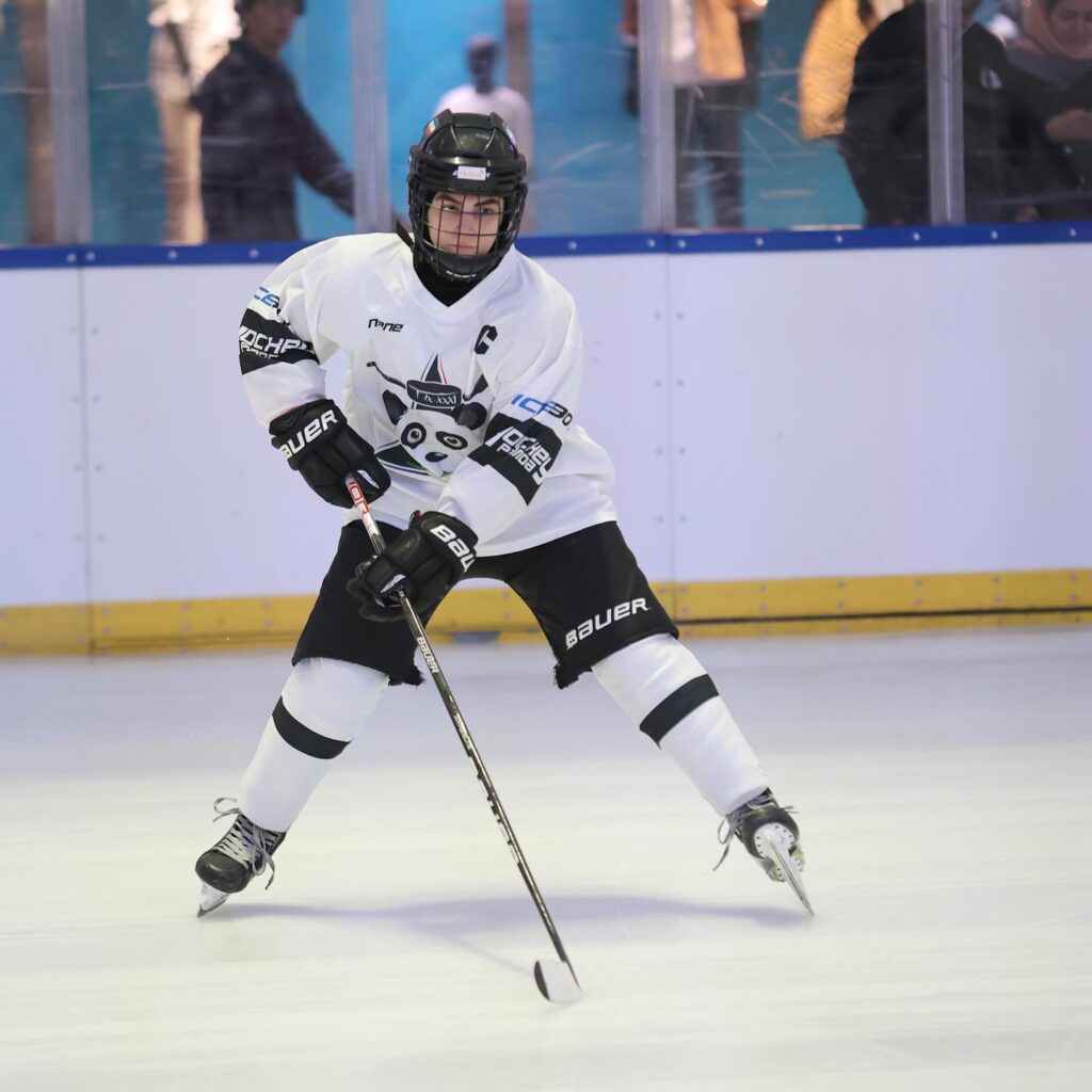 اعظمالسادات سنایی