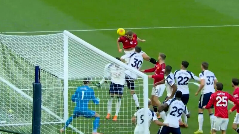 گل دوم منچستریونایتد به تاتنهام توسط ماتیاس دلیخت