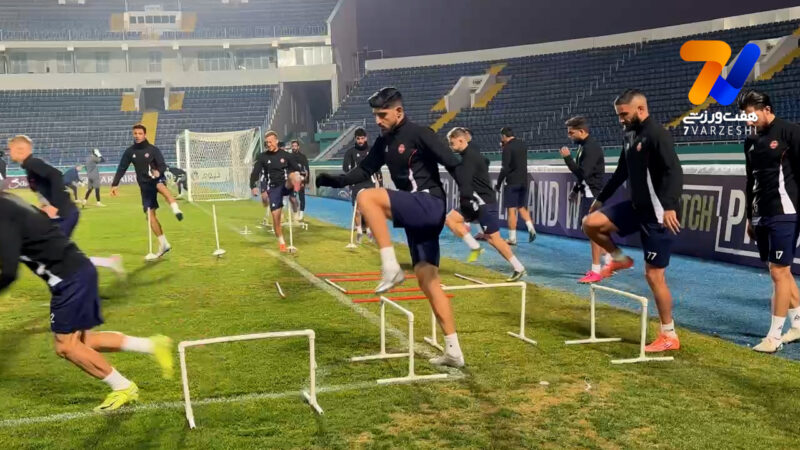 تراکتور برای بازی با نسف قارشی در ازبکستان تمرین کرد