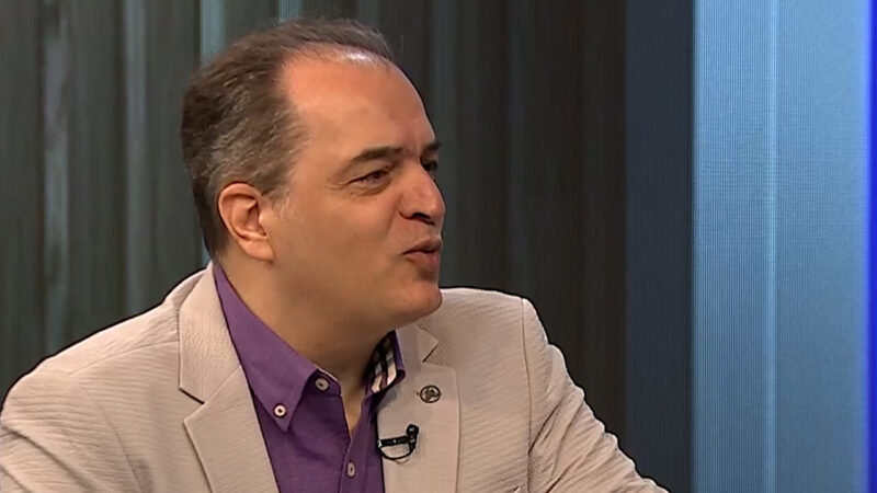 واکنش جالب پیمان یوسفی به ورزش بوکس شطرنج 