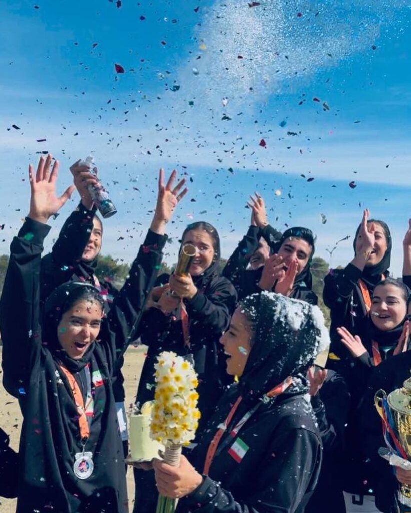 زهرا ایزانلو