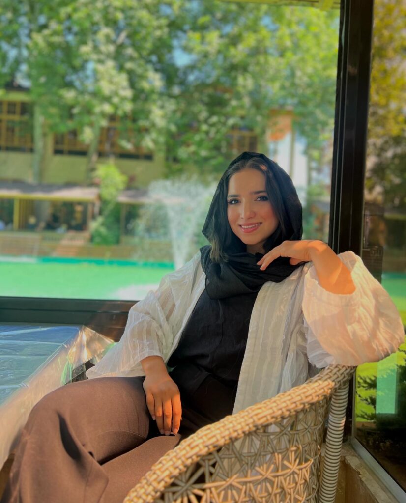 زهرا ایزانلو