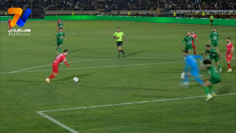 گل مردود پرسپولیس به شمس آذر توسط فرشاد احمدزاده