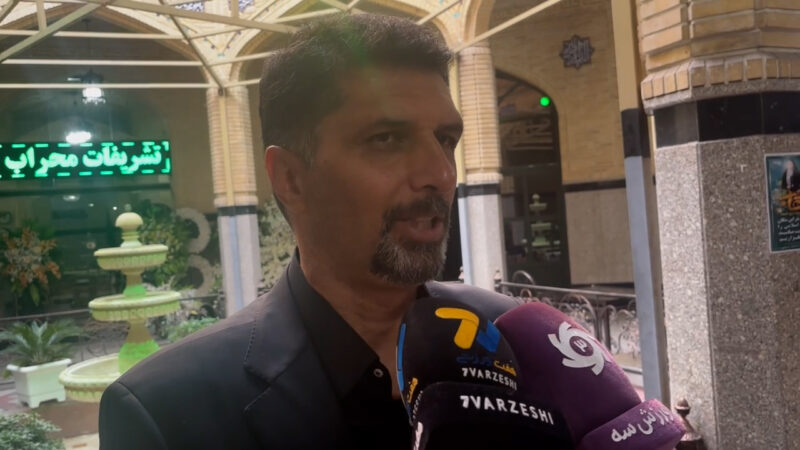 حسینی در مراسم ترحیم پدرش: سه روز به بازی مانده بود، باید سر تمرین می‌رفتم