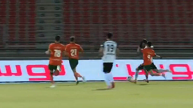 گل سوم سپاهان به مس رفسنجان توسط محمد عسکری