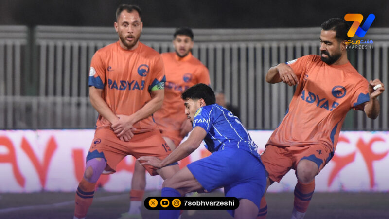 رحیمی: پنالتی استقلال مسخره بود، آخر سر پیراهن آسانی را گرفتم!