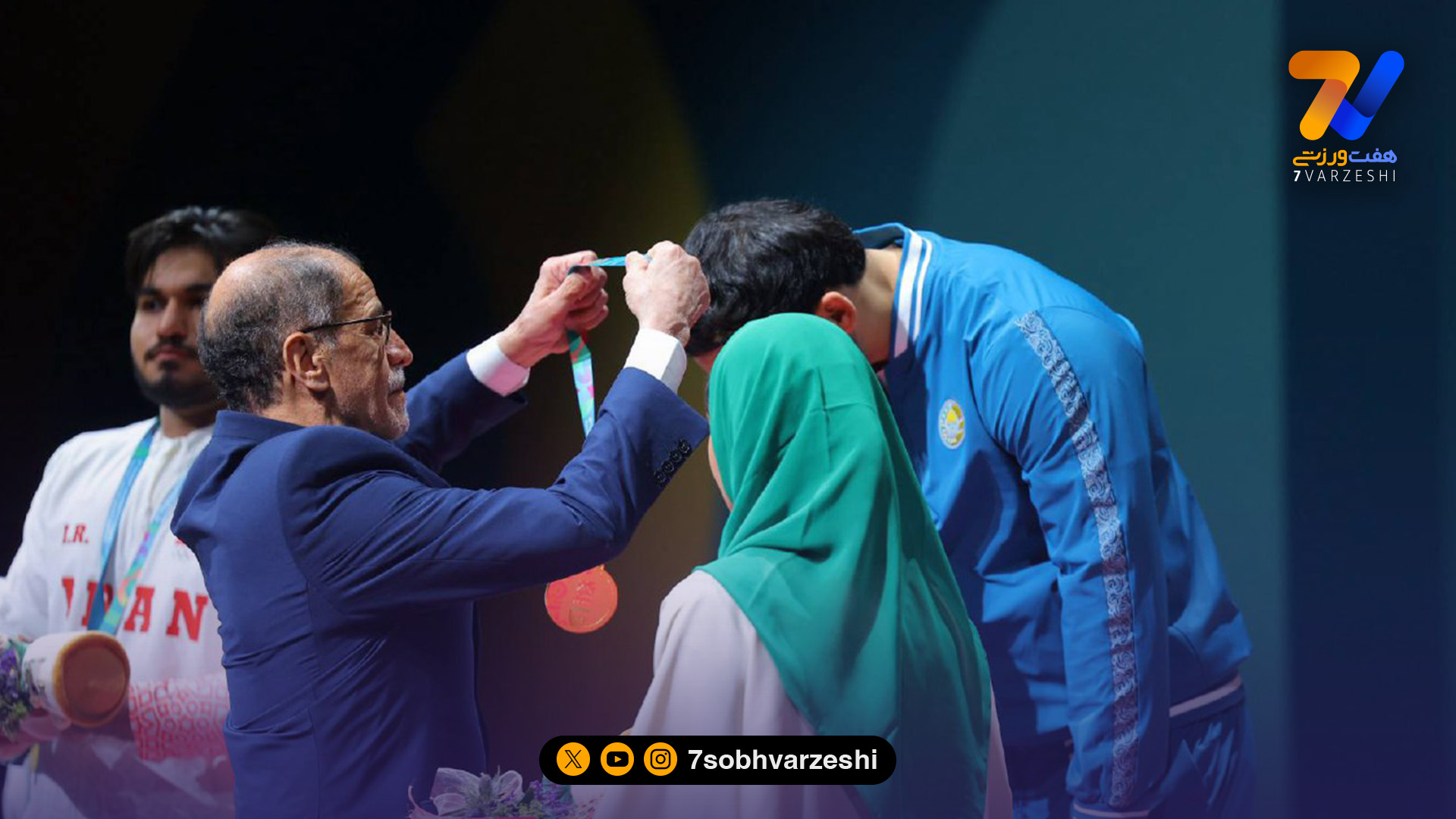 توزیع مدال وزنه برداری از سوی رییس کمیته ملی المپیک