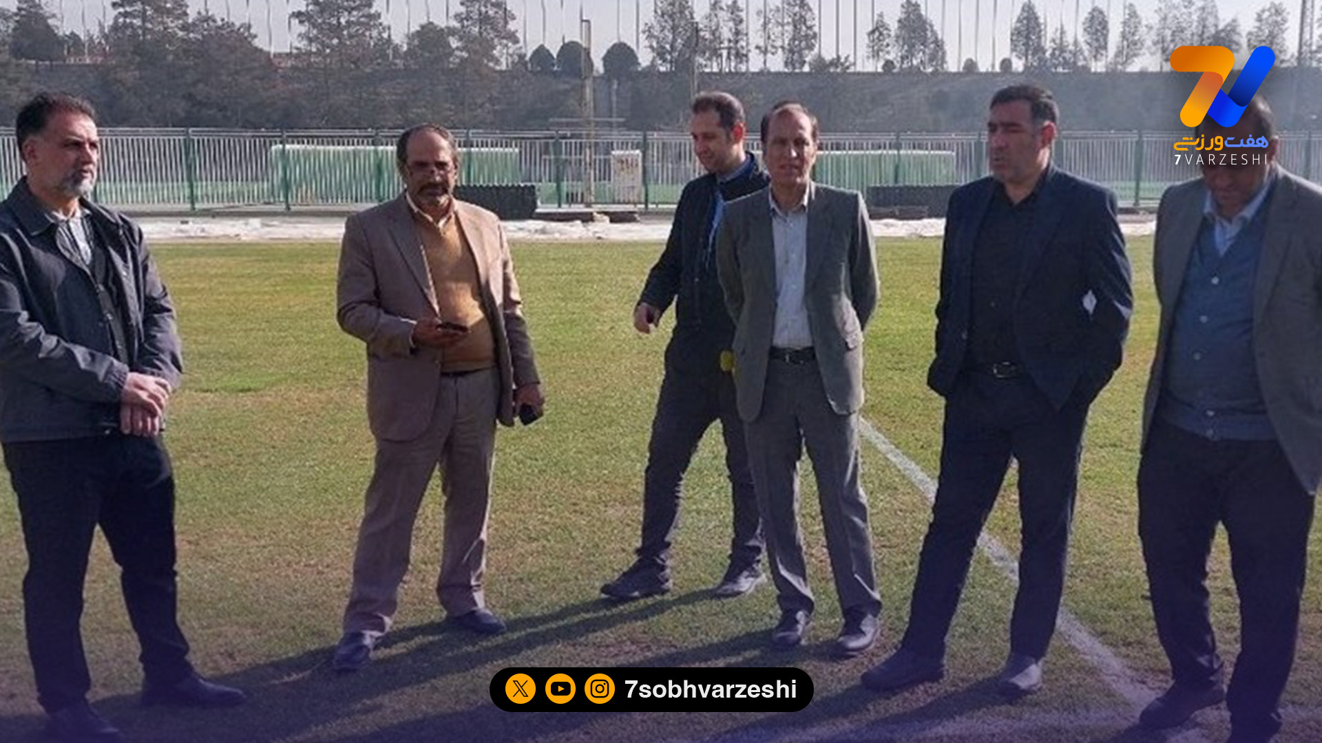 نمونه‌برداری از خاک و چمن تختی؛ اصلاح مشکلات در دستور کار قرار گرفت