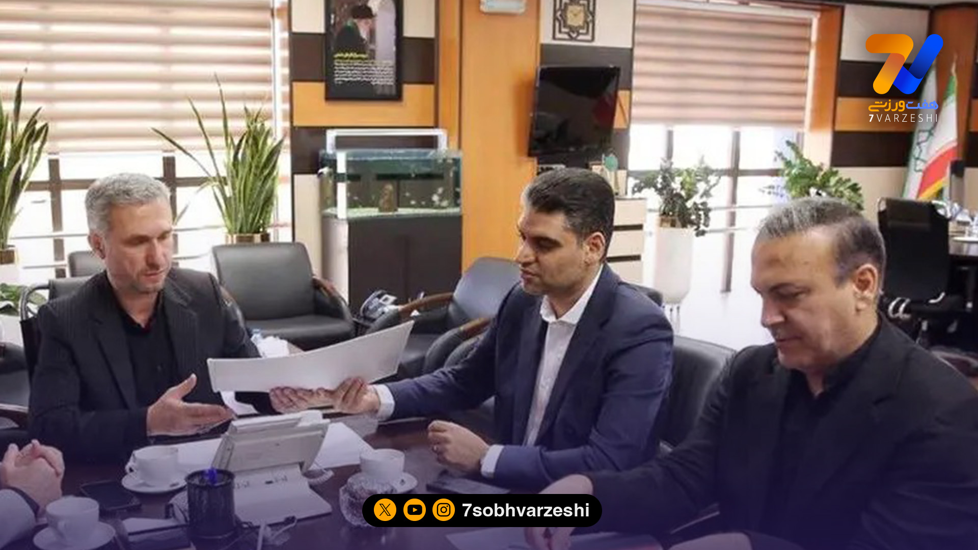 نشست مدیرعامل پرسپولیس با شهردار منطقه ۵ برای توسعه زیرساخت‌ها