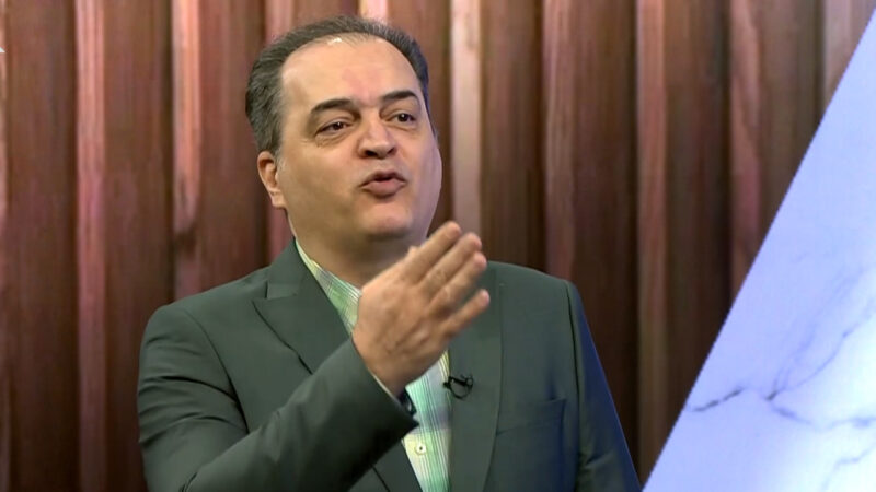 واکنش یوسفی به چمن ورزشگاه یادگار: چمن 60 میلیاردی همین بود؟