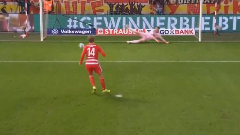 گل دوم یونیون برلین به بایرن مونیخ (کوئرفلد)