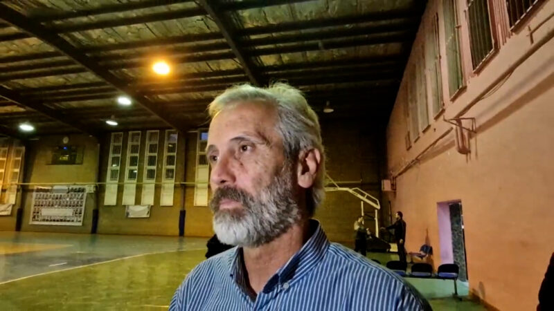 سعید عزیزیان: در بازی تراکتور و پرسپولیس آن بازیکن نباید ادا در می‌آورد