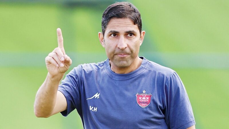 دلیل استفاده نکردن هاشمیان از دو مهاجم همزمان در پرسپولیس چه بود؟