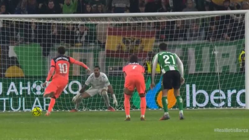 گل پنجم بارسلونا به رئال بتیس از نقطه پنالتی (لامین یامال)