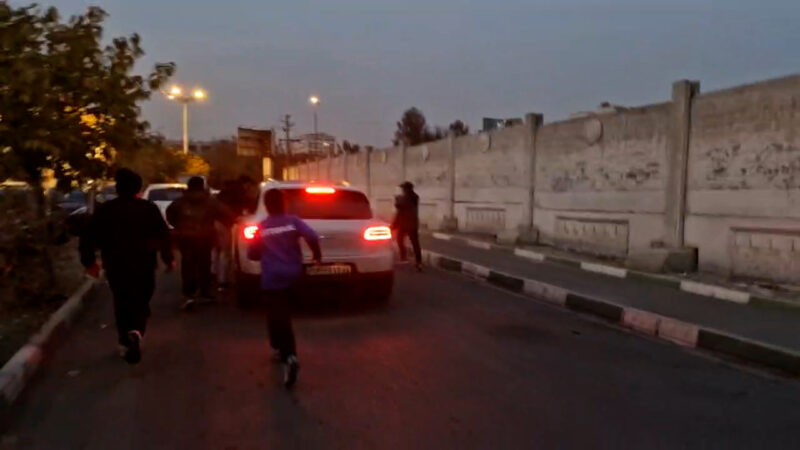 مسابقه هواداران استقلال برای سلفی با رامین رضاییان