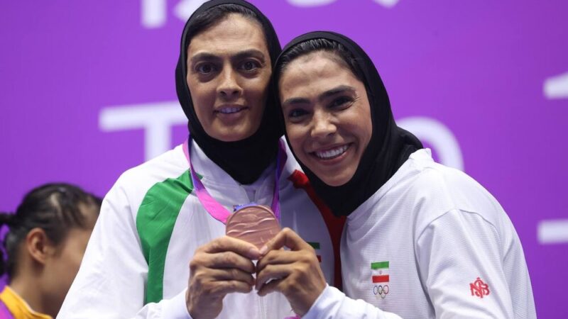 محرومیت‌های سنگین خواهران منصوریان به‌دلیل افشای اسناد