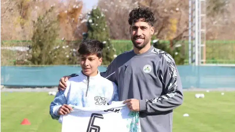 تقدیر ذوب‌آهن از توپ‌جمع‌کن فداکار پس از حاشیه جالب بازی با شمس‌آذر