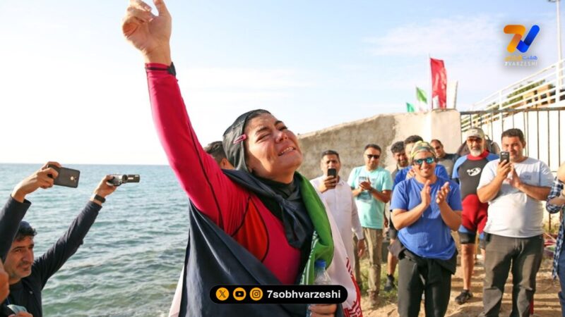 قاب خانوادگی | مادر و پدر الهام‌ اصغری دختر شناگر