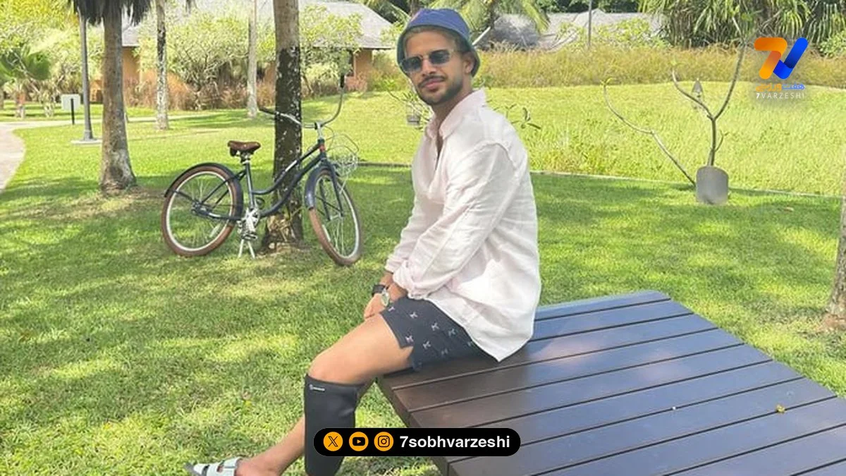 یوگای ذهنی مهدی قایدی در استخر روباز یک جزیره