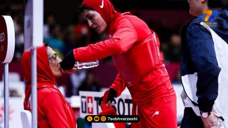 پیاده روی و علم کشی سهیلا و شهربانو منصوریان از نجف تا کربلا