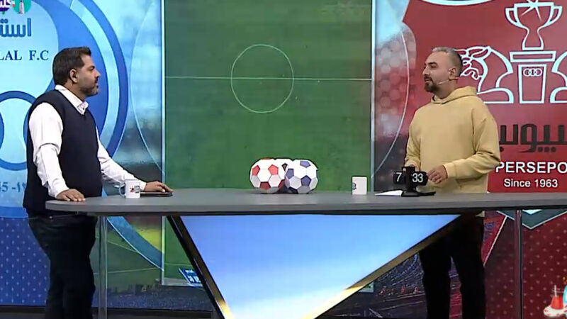 دریافت لباس آنتونیو آدان توسط مربی اسپانیایی پرسپولیس