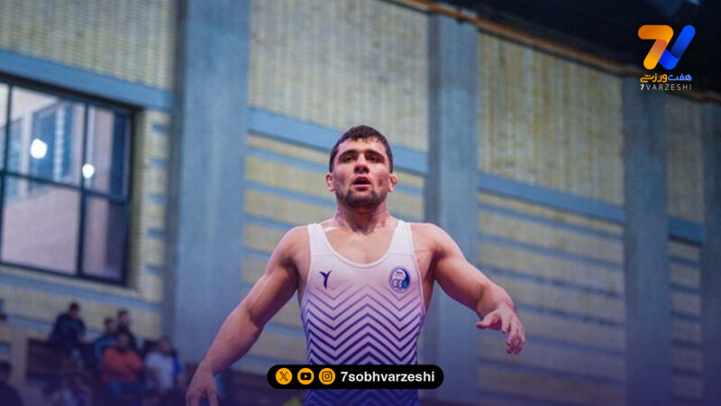 استقلال بر بام کشتی فرنگی ایران ایستاد