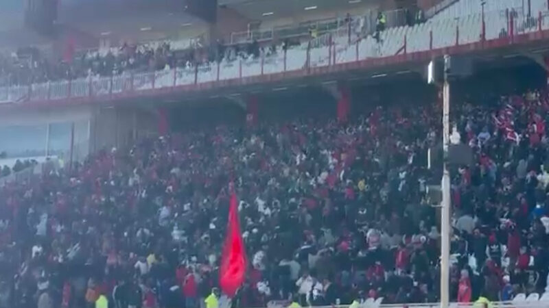 فحاشی دسته جمعی به پرسپولیس و عالیشاه در تبریز