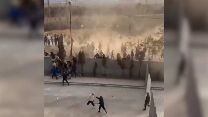 صحنه های باور نکردنی از برگزاری دربی در اراک