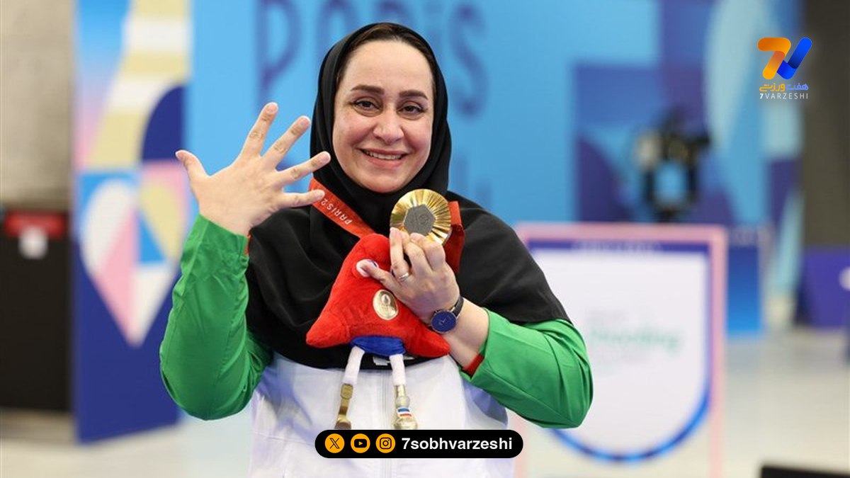 قاب خانوادگی ساره جوانمردی در پاریس با مدال طلای المپیک