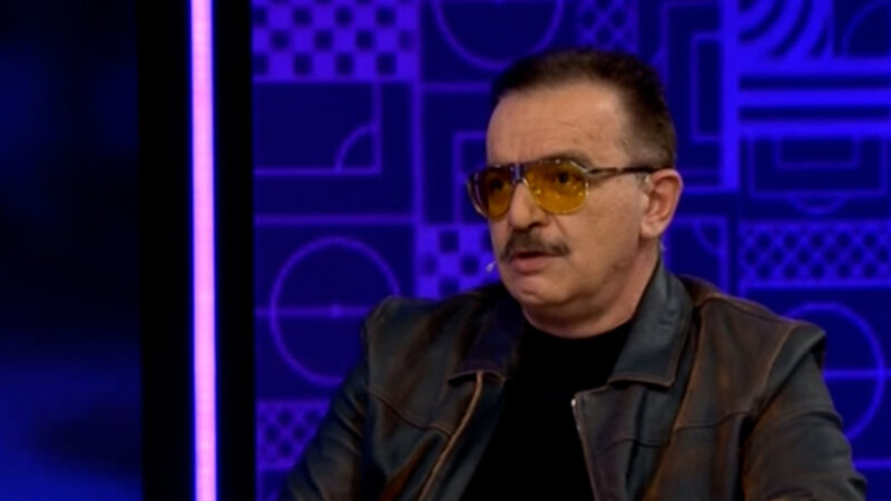 زنوزی: در آسیا برنامه ریزی فدراسیون فوتبال وجود ندارد و نتیجه می گیریم