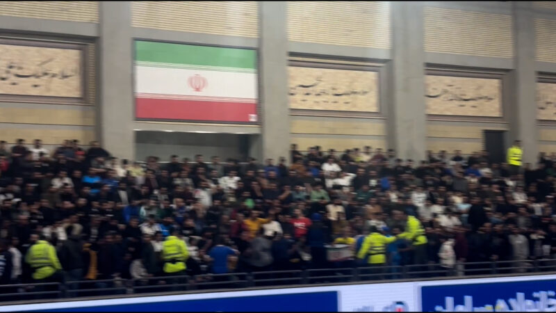 جو پرشور سالن شهدای هفتم تیر پیش از مسابقات کشتی