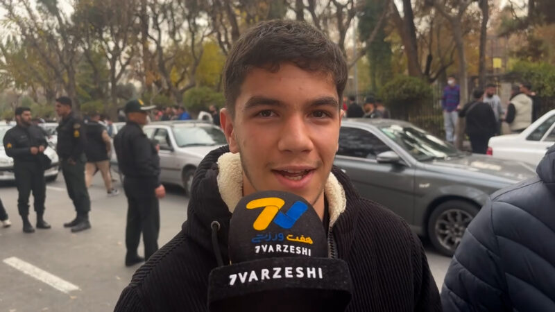 هوادار استقلال: نیامدن تیم ساری تبانی بود!