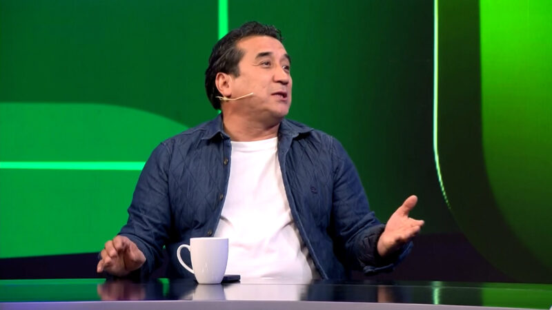 گلایه‌های خداداد از دیدار تراکتور و فجر همچنان ادامه دارد