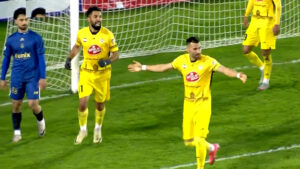 دبل تعویض طلایی پیروز؛ اولین لمس توپ، اولین پاس گل و گل!