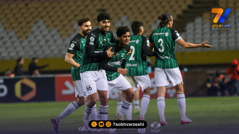 تیر سپاهان به سنگ خورد؟ بازیکن خیبر قانونی بود/ ادعای یک خبرگزاری