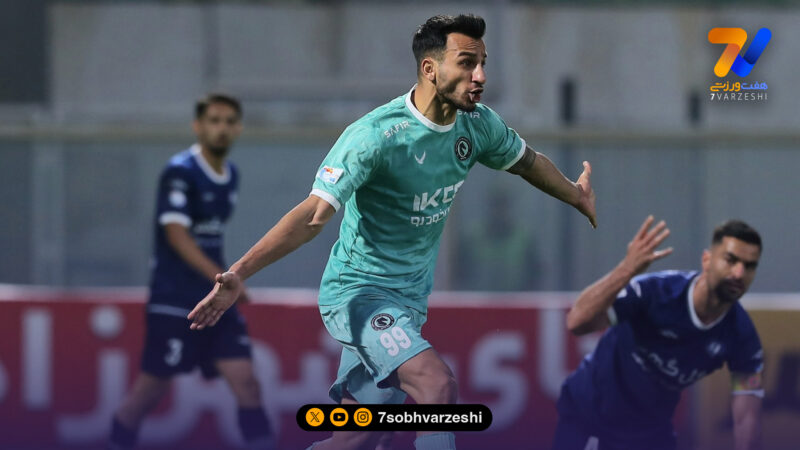 شادی و کری‌خوانی پیکانی‌ها در سیرجان، پس از پیروزی مقابل گل‌گهر +عکس