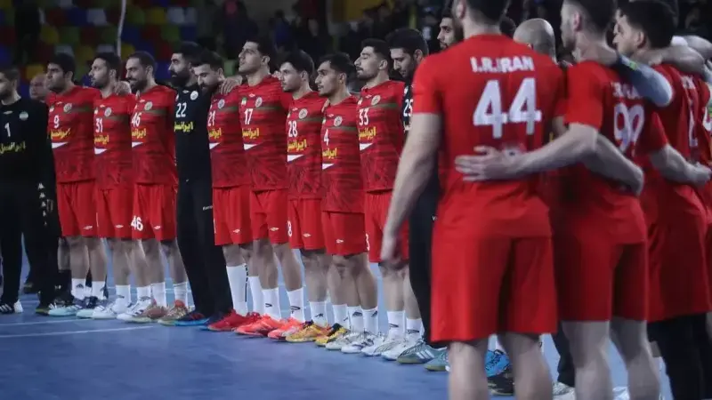 ایران در جدال مرگ و زندگی مقابل استرالیا