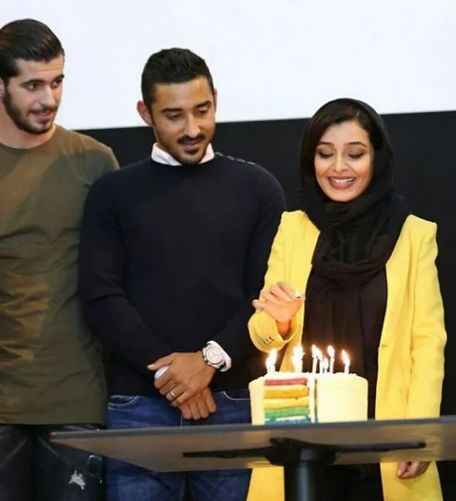 نگاهی به جشن تولد ساره بیات باحضور سعید عزت اللهی و شوهر خواهرش
