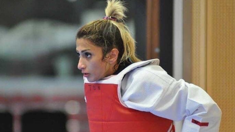 بیوگرافی دینا پوریونس تکواندوکار ایرانی‌ ـ‌ هلندی