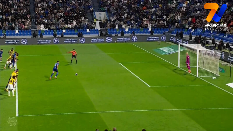 گل اول الفتح به الاتحاد از روی نقطه پنالتی