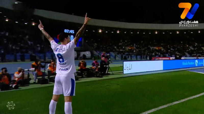 گل اول الهلال به القادسیه از روی نقطه کرنر