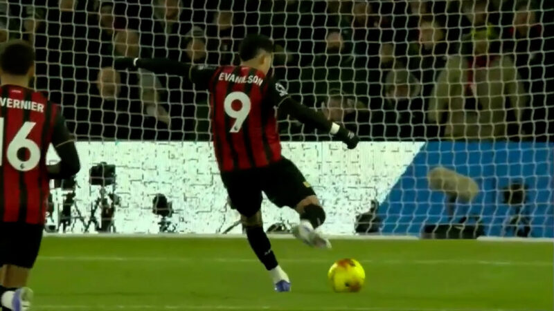 گل اول بورنموث به آرسنال توسط اوانیلسون